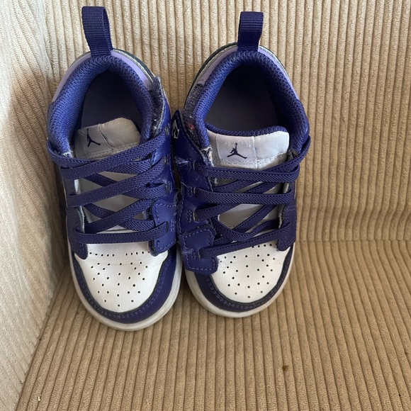 Nike Toddler Shoes size 7C US - Picture 3 of 7